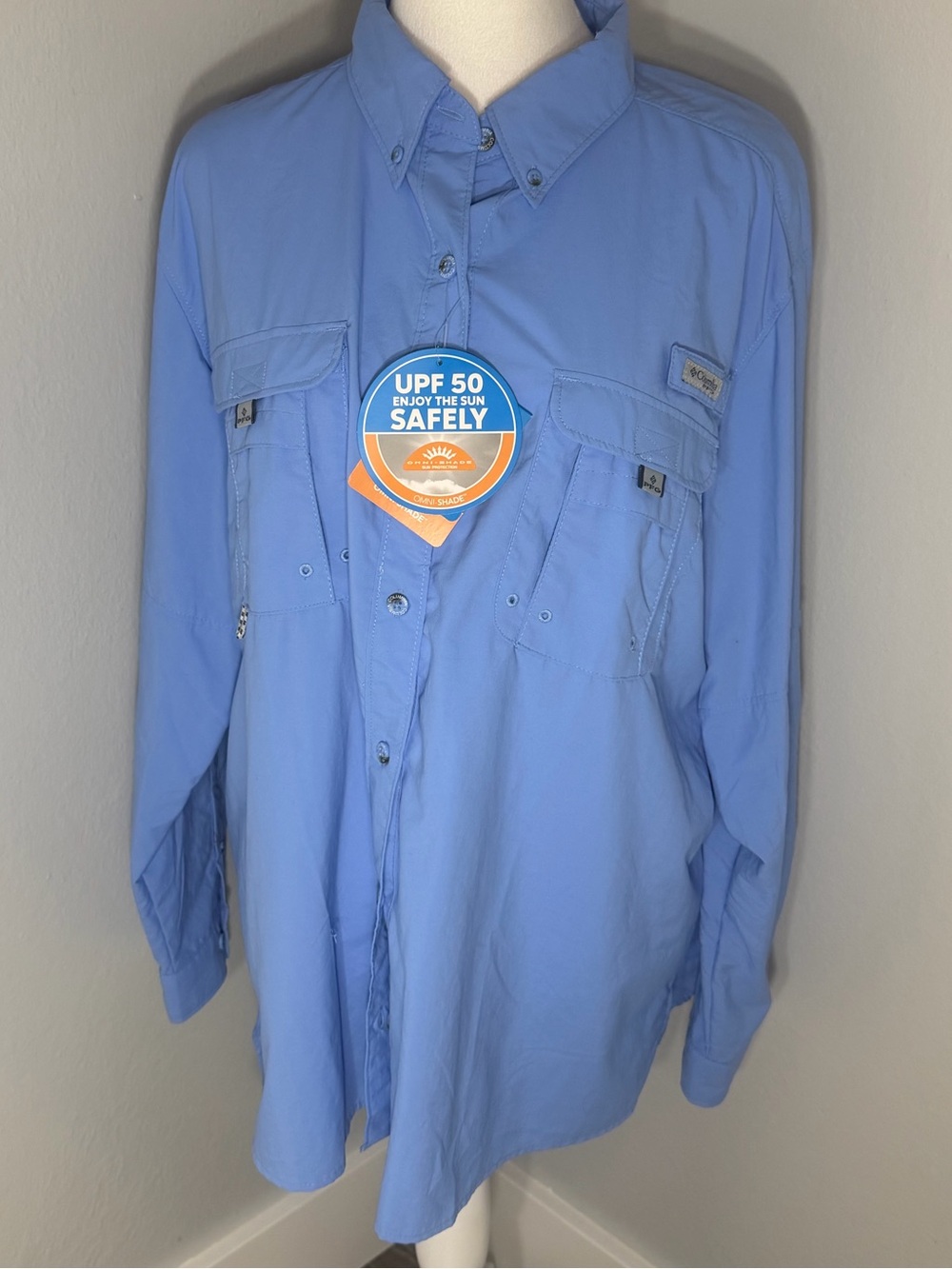 NWT: Columbia Women’s Long-Sleeve UPF Fishing Shirt in Light Blue 2XL